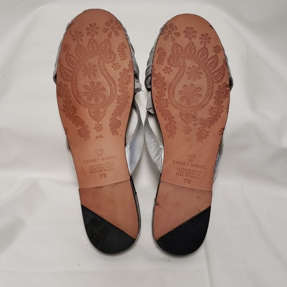 CYD by Cydney Mandel Silver Flats - Picture 5 of 6